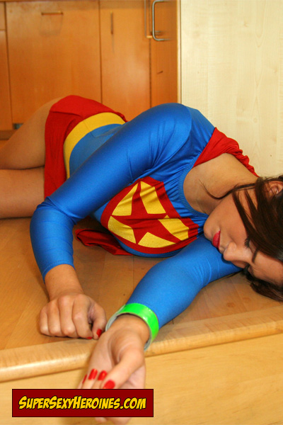 superwoman-not-so-dumb-c04-promo-01.jpg