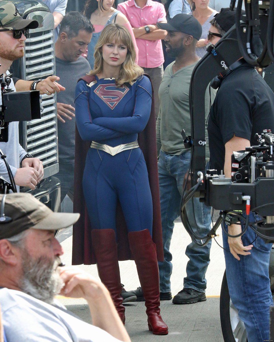 Supergirl-Season-5-Set-Photos-2.jpg